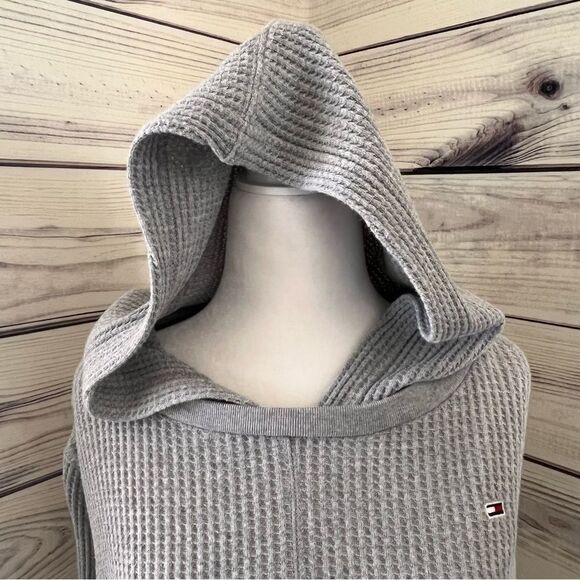 Tommy Jeans Grey & Navy Waffle Knit Cotton Hoodie - Picture 3 of 9